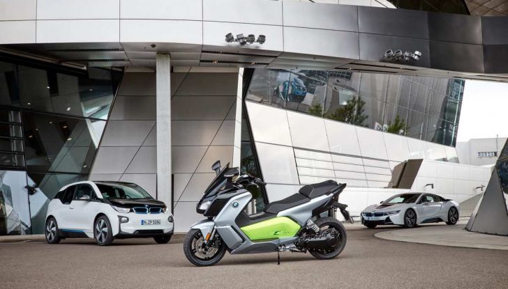 BMW Group, nel futuro mobilità elettrica, digitalizzazione​, condivisione​ e guida autonoma - Foto 7 di 17