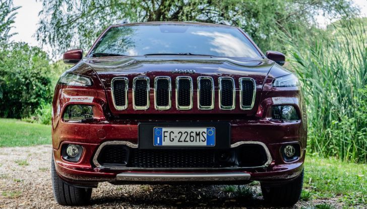 Test Drive Jeep Cherokee Overland, la prova del MultiJet da 200CV con 4×4 - Foto 6 di 27