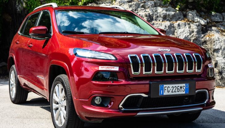 Test Drive Jeep Cherokee Overland, la prova del MultiJet da 200CV con 4×4 - Foto 16 di 27