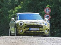 MINI Clubman, il facelift che introduce nuovi gruppi ottici