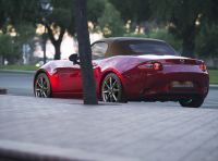 Mazda MX-5: in arrivo una nuova generazione elettrificata