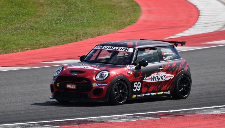 MINI Challenge 2018: Report di una giornata in pista con la JCW - Foto 1 di 8