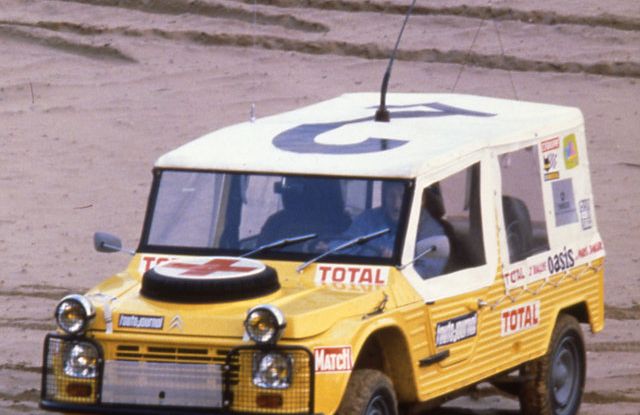 La Méhari auto medica alla Parigi-Dakar - Foto 2 di 4