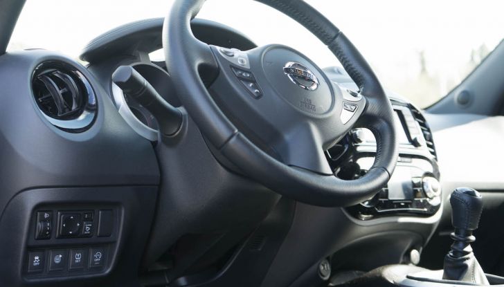 Prova Nissan Juke, Crossover Total Black con l’1.5 dCi da 110CV - Foto 15 di 37