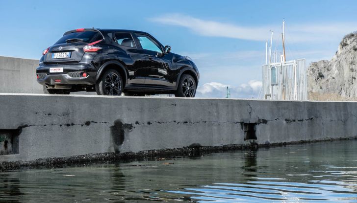Prova Nissan Juke, Crossover Total Black con l’1.5 dCi da 110CV - Foto 22 di 37