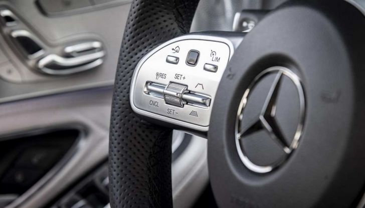 Nuova Mercedes Classe C 2019 restyling, prezzi da 37.200 euro - Foto 10 di 12