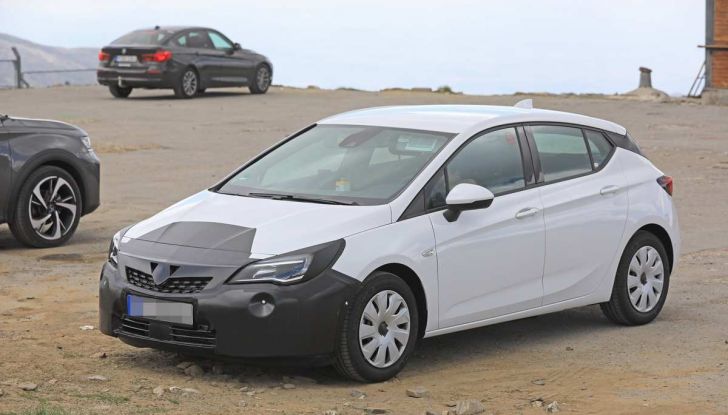 Opel Astra Facelift 2018, si avvicina il debutto della segmento C tedesca - Foto 6 di 20