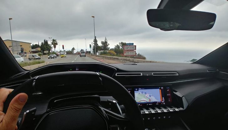 Test Drive Peugeot 508 2018: la berlina di lusso tra comfort e prestazioni - Foto 11 di 17