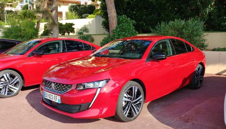 Test Drive Peugeot 508 2018: la berlina di lusso tra comfort e prestazioni - Foto 6 di 17