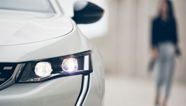 Test Drive Peugeot 508 2018: la berlina di lusso tra comfort e prestazioni - Foto 14 di 17