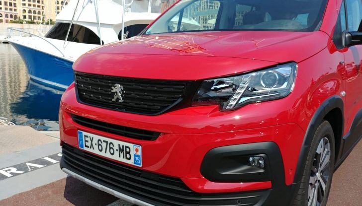 Prova nuovo Peugeot Rifter 2018: il multispazio pronto a tutto - Foto 14 di 22