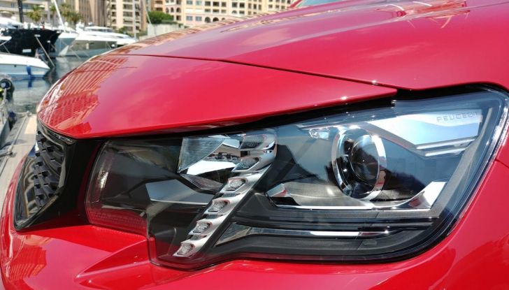 Prova nuovo Peugeot Rifter 2018: il multispazio pronto a tutto - Foto 17 di 22