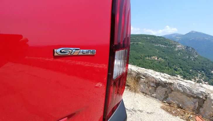 Prova nuovo Peugeot Rifter 2018: il multispazio pronto a tutto - Foto 19 di 22