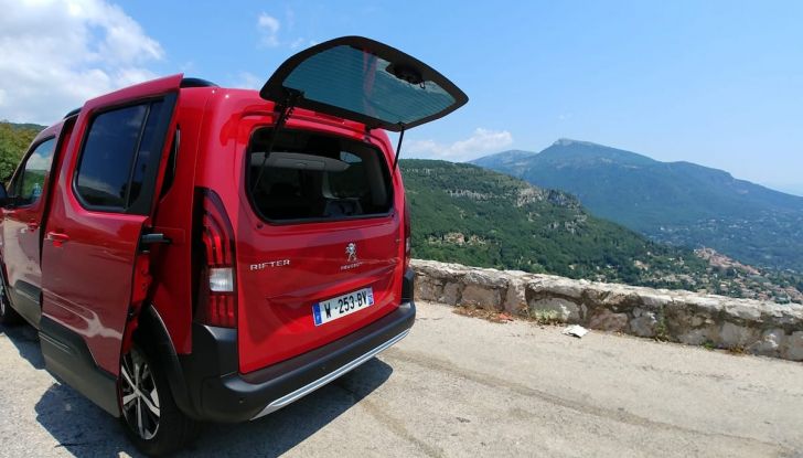 Prova nuovo Peugeot Rifter 2018: il multispazio pronto a tutto - Foto 21 di 22