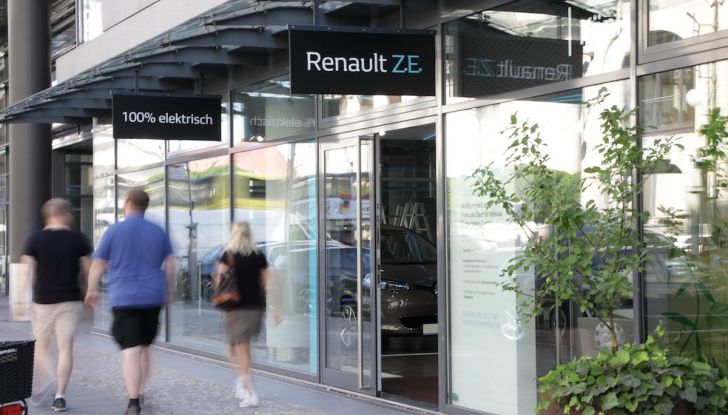 Renault Electric Vehicle Experience Center al debutto a Berlino - Foto 10 di 18