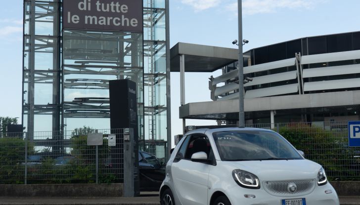 Prova Smart ForTwo Cabrio, la libertà della citycar per eccellenza - Foto 3 di 36