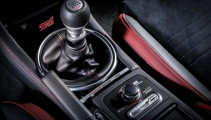 Subaru WRX STI Legendary Edition, versione speciale da 55 esemplari - Foto 6 di 10