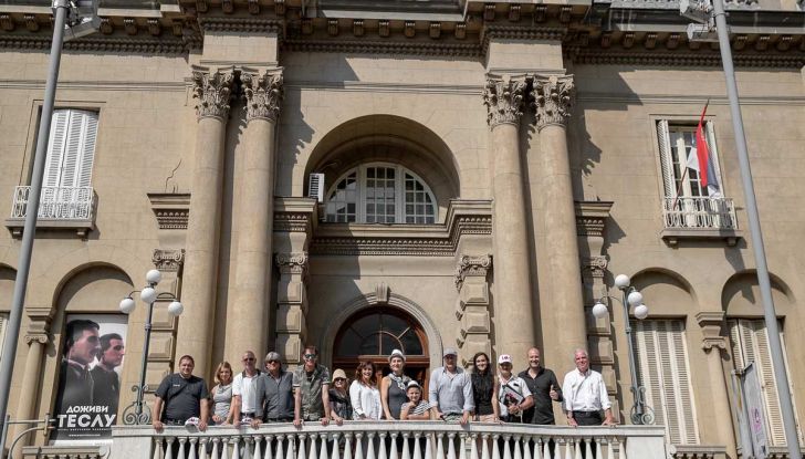 Tesla Model X prova su strada, autonomia, tempi di ricarica e optional - Foto 21 di 35