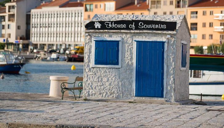 Tesla Model X prova su strada, autonomia, tempi di ricarica e optional - Foto 32 di 35