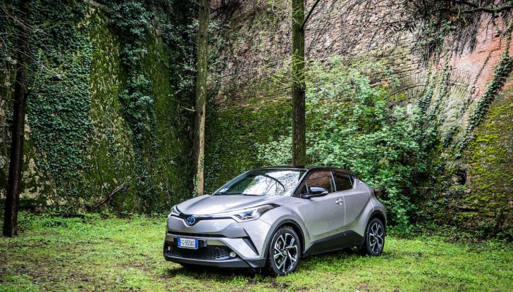 [VIDEO] Toyota C-HR 2018, La nostra prova dell’Hybrid SUV da 26Km/l - Foto 12 di 36