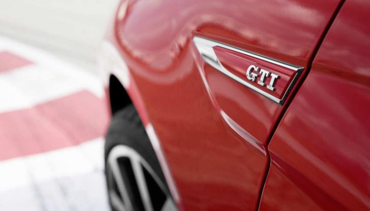 Volkswagen Polo GTI prova su strada e impressioni di guida - Foto 19 di 38