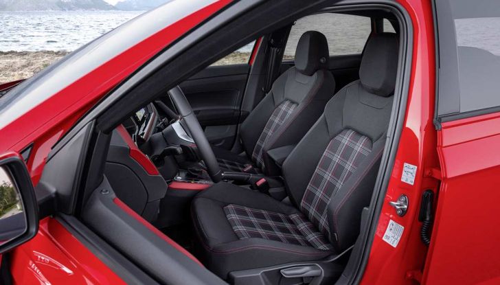 Volkswagen Polo GTI prova su strada e impressioni di guida - Foto 23 di 38