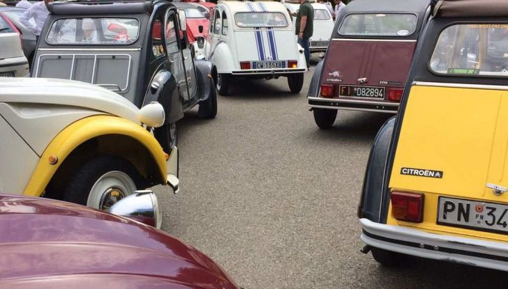 Citroen 2CV 70th Anniversary prova su strada e storia dell’auto - Foto 7 di 7
