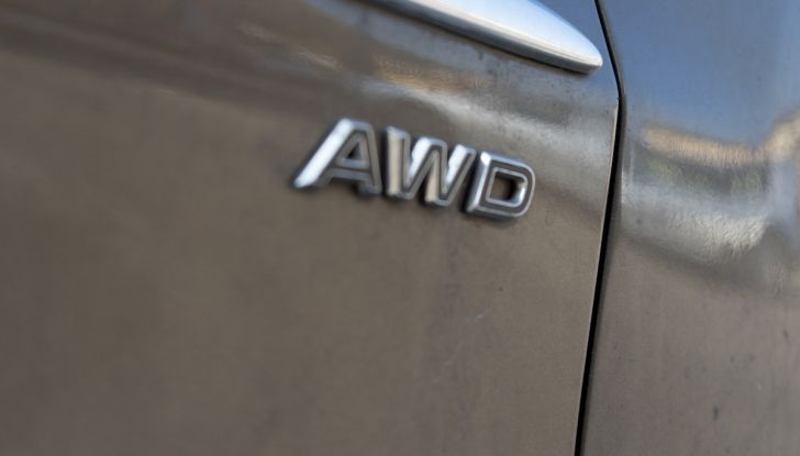 Ford S-Max Vignale, prova su strada: monovolume da 180CV e 7 posti - Foto 9 di 32