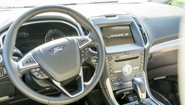 Ford S-Max Vignale, prova su strada: monovolume da 180CV e 7 posti - Foto 5 di 32