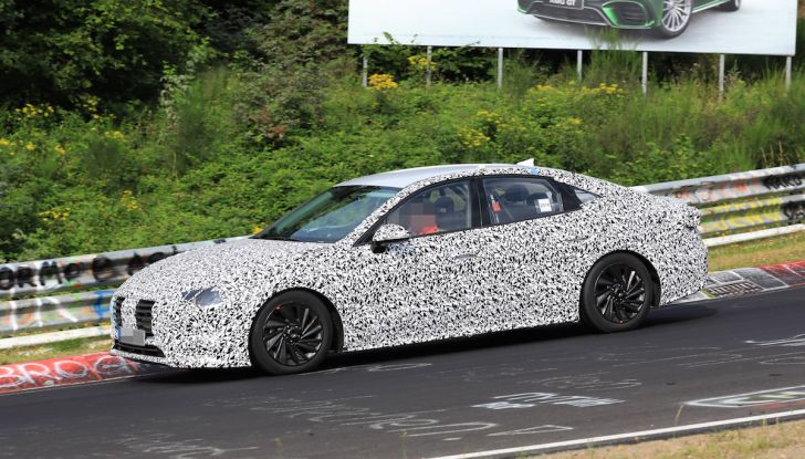 Nuova Hyundai i40 2020: berlina senza compromessi verso la guida autonoma - Foto 6 di 26