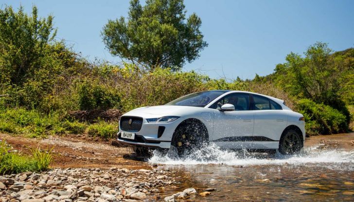 Jaguar I-Pace è Auto dell’Anno 2019 - Foto 10 di 25