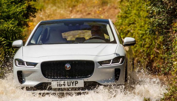 Jaguar I-Pace è Auto dell’Anno 2019 - Foto 12 di 25