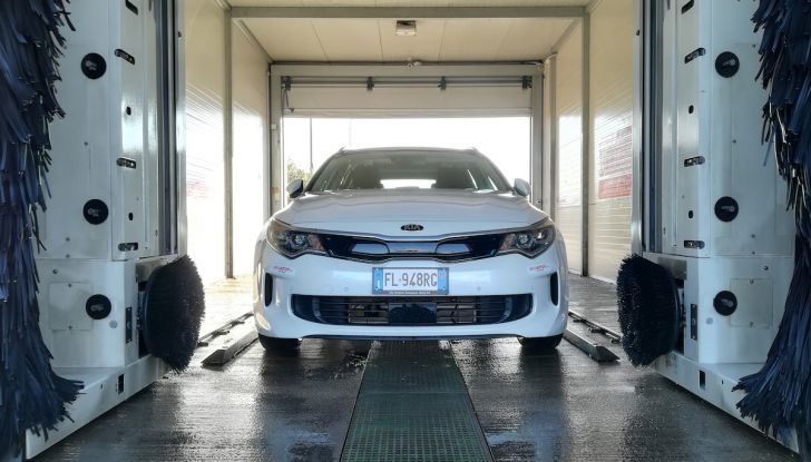 Kia Optima SW Plug-In Hybrid prova su strada, consumi e prestazioni - Foto 4 di 54