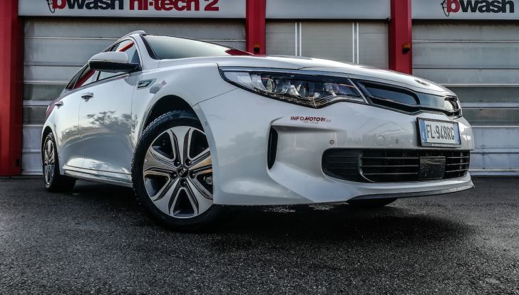Kia Optima SW Plug-In Hybrid prova su strada, consumi e prestazioni - Foto 2 di 54