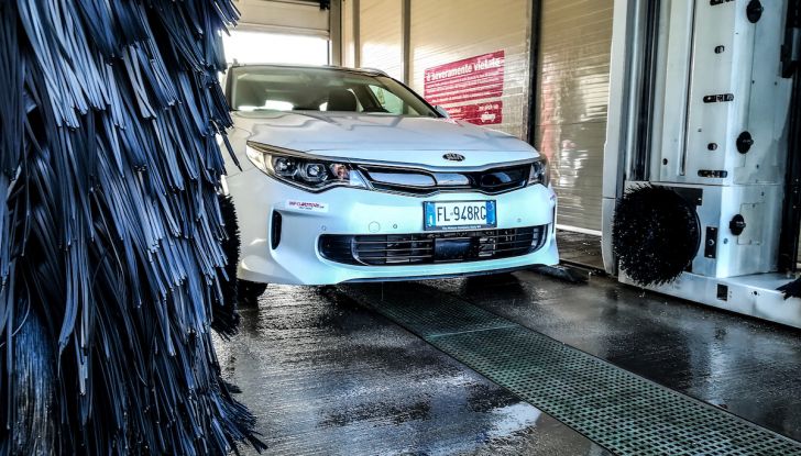 Kia Optima SW Plug-In Hybrid prova su strada, consumi e prestazioni - Foto 10 di 54
