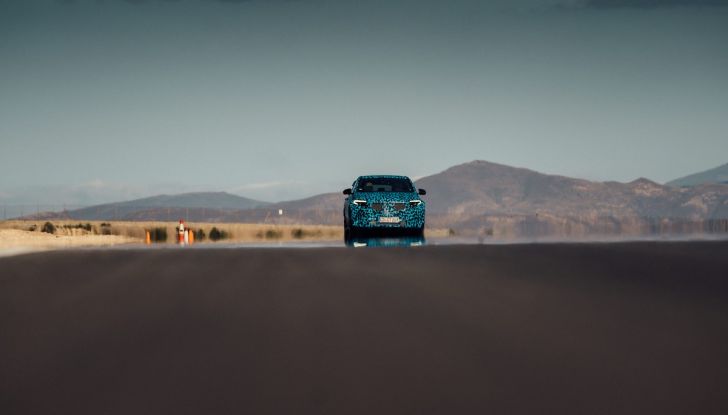 Mercedes EQC, prezzi e allestimenti del SUV elettrico - Foto 30 di 59