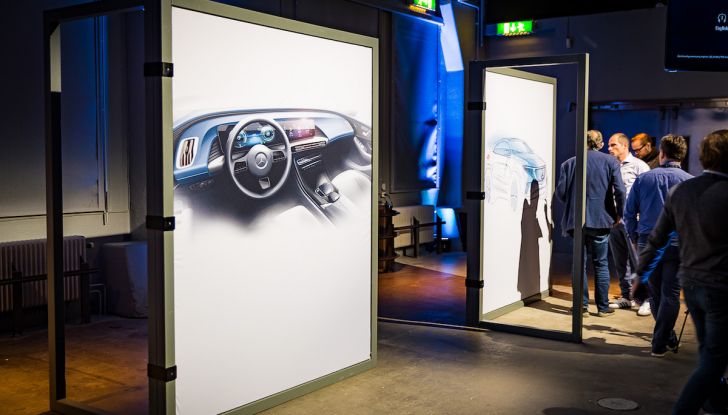 Mercedes EQC, prezzi e allestimenti del SUV elettrico - Foto 15 di 59