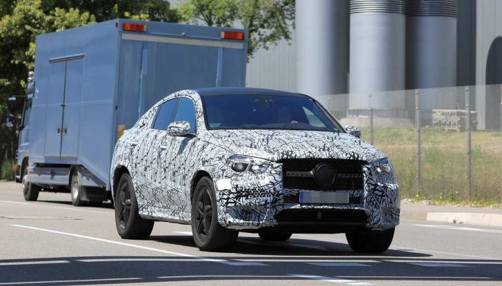 Nuova Mercedes GLE Coupè, test su strada della nuova generazione - Foto 5 di 19