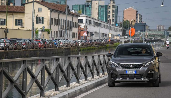 Peugeot 3008 con nuovo cambio EAT8 provata su strada - Foto 4 di 30