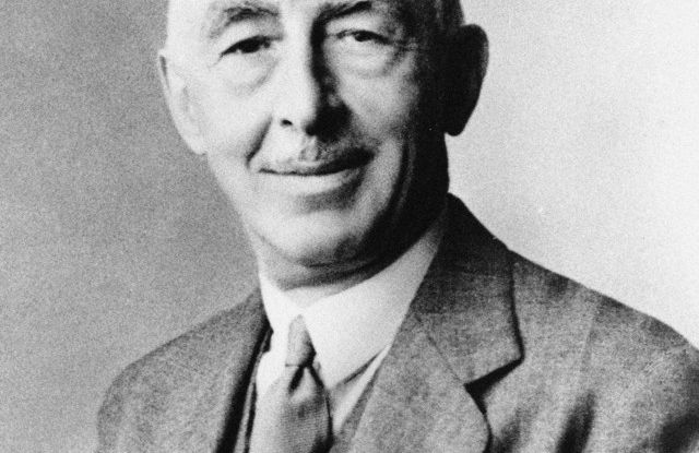 Citroën 2 CV: La “Toute Petite Voiture” - Foto 8 di 14