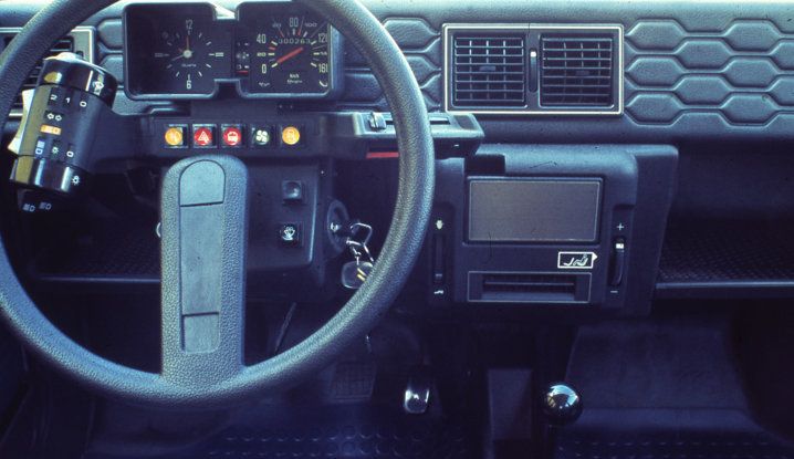 Citroën VISA: la presentazione e i primi anni - Foto 2 di 9