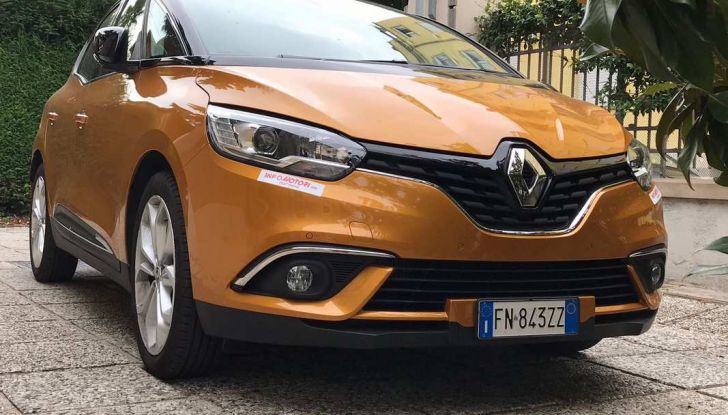 Renault Scénic 1.6 dCi da 131 CV prova su strada ed equipaggiamenti - Foto 1 di 11