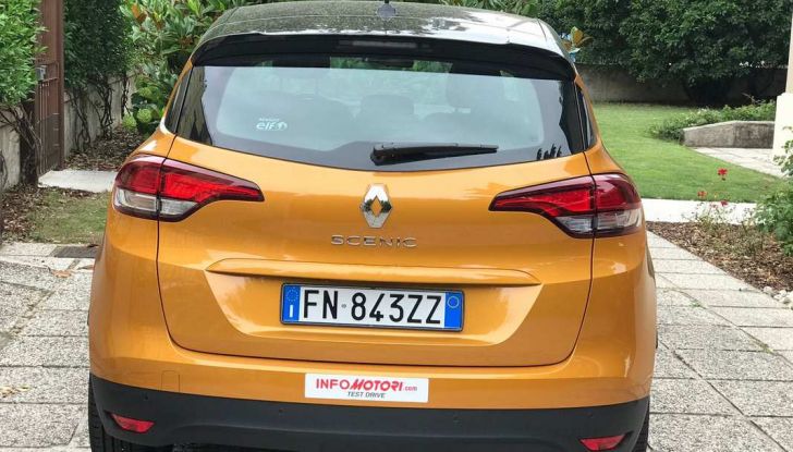 Renault Scénic 1.6 dCi da 131 CV prova su strada ed equipaggiamenti - Foto 9 di 11