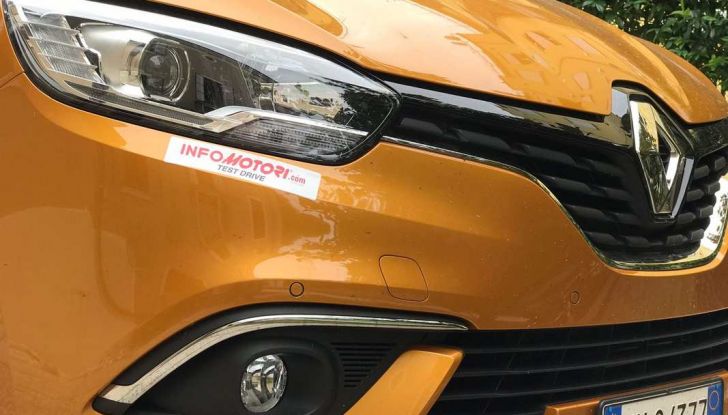 Renault Scénic 1.6 dCi da 131 CV prova su strada ed equipaggiamenti - Foto 11 di 11
