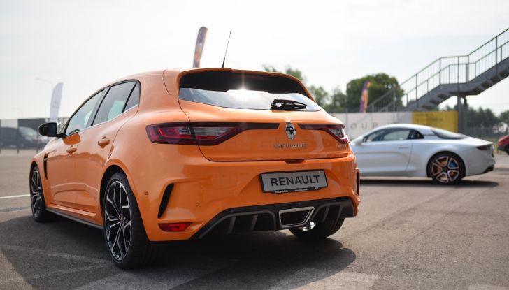 Renault Tecno 4All, in pista a Modena con la gamma 2018 - Foto 3 di 12