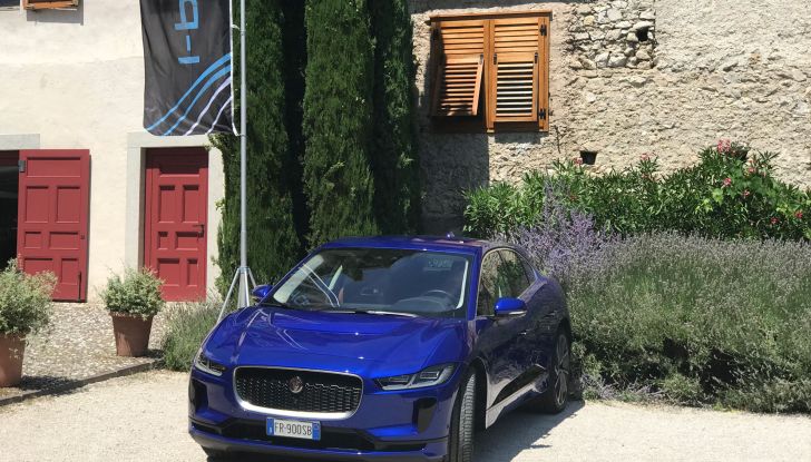 Jaguar I-PACE prova su strada, prestazioni, autonomia e ricarica - Foto 15 di 29