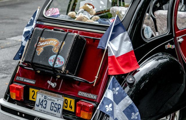 Citroën 2CV: tante feste per i suoi settant’anni - Foto 12 di 13