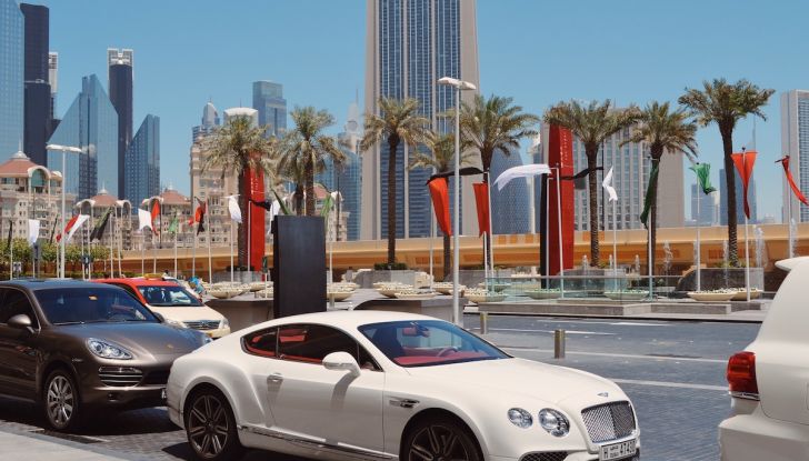 Dubai, noleggia una Lamborghini Huracán e prende 40 mila euro di multa in 3 ore - Foto 4 di 17