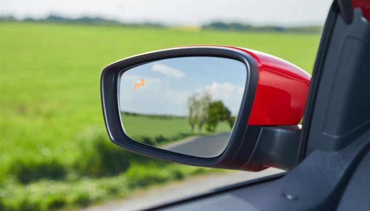 Nuova Skoda Fabia 2019: restyling completo e motori a 3 cilindri - Foto 14 di 18