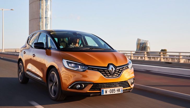 Prova nuova Renault Scenic: ora con il benzina TCe da 115, 140 e 160CV [VIDEO] - Foto 10 di 24